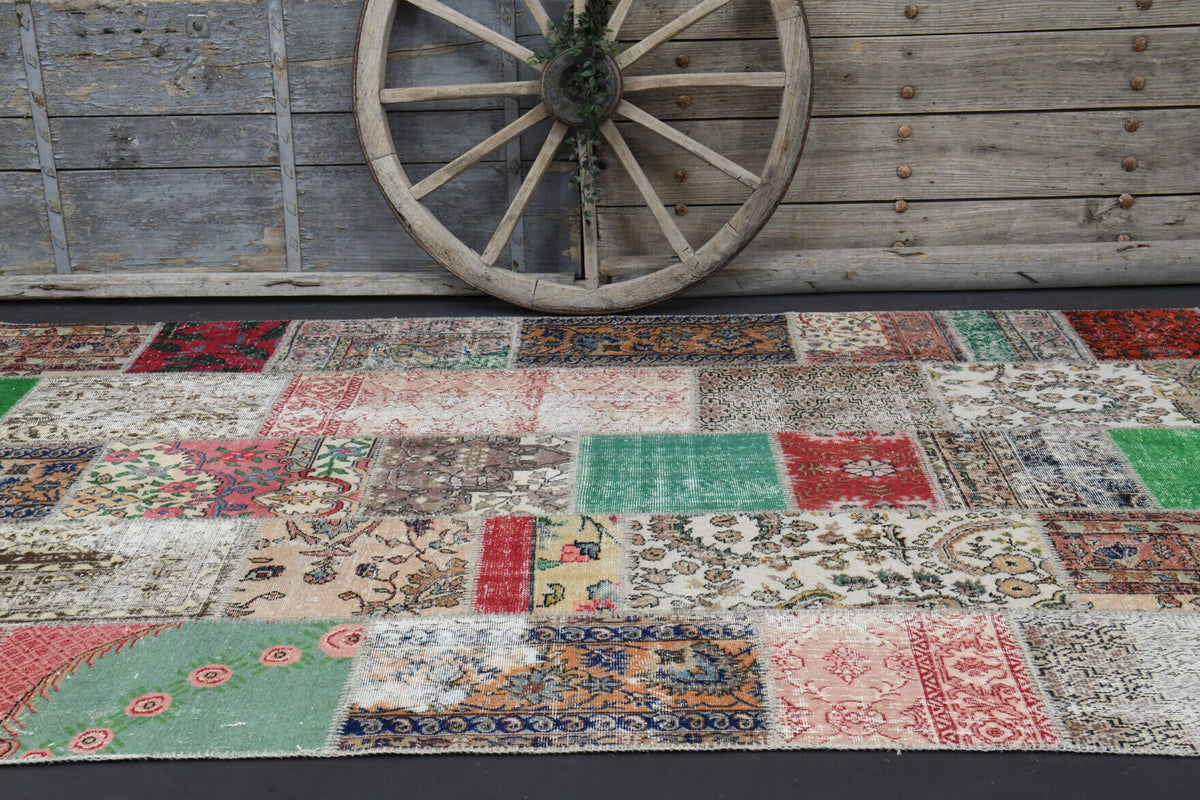 El yapımı vintage halı 201x310 cm düz desenli yün - kenar ve saçak detayı