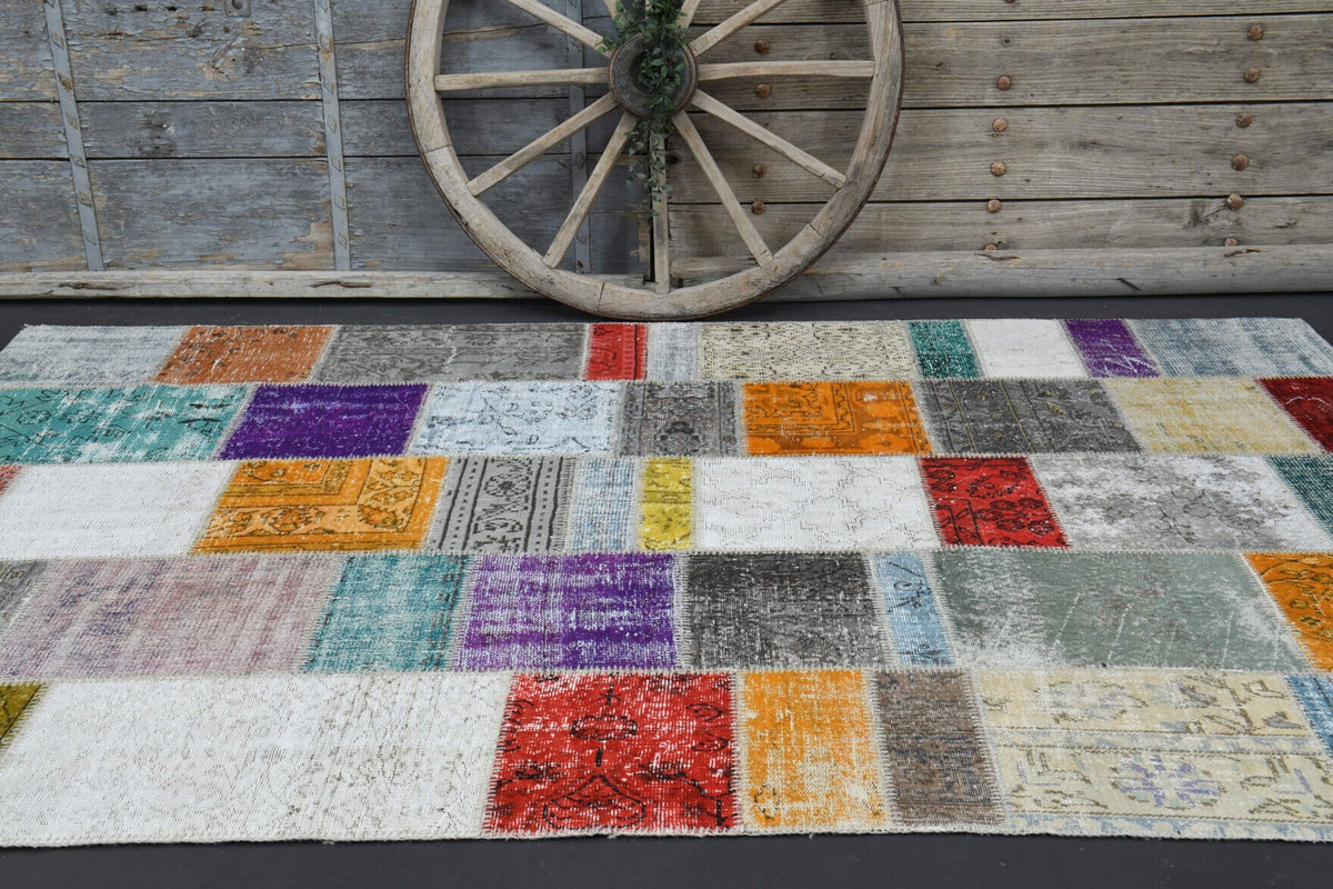 El yapımı vintage halı 198x305 cm oryantal desenli yün - kenar ve saçak detayı