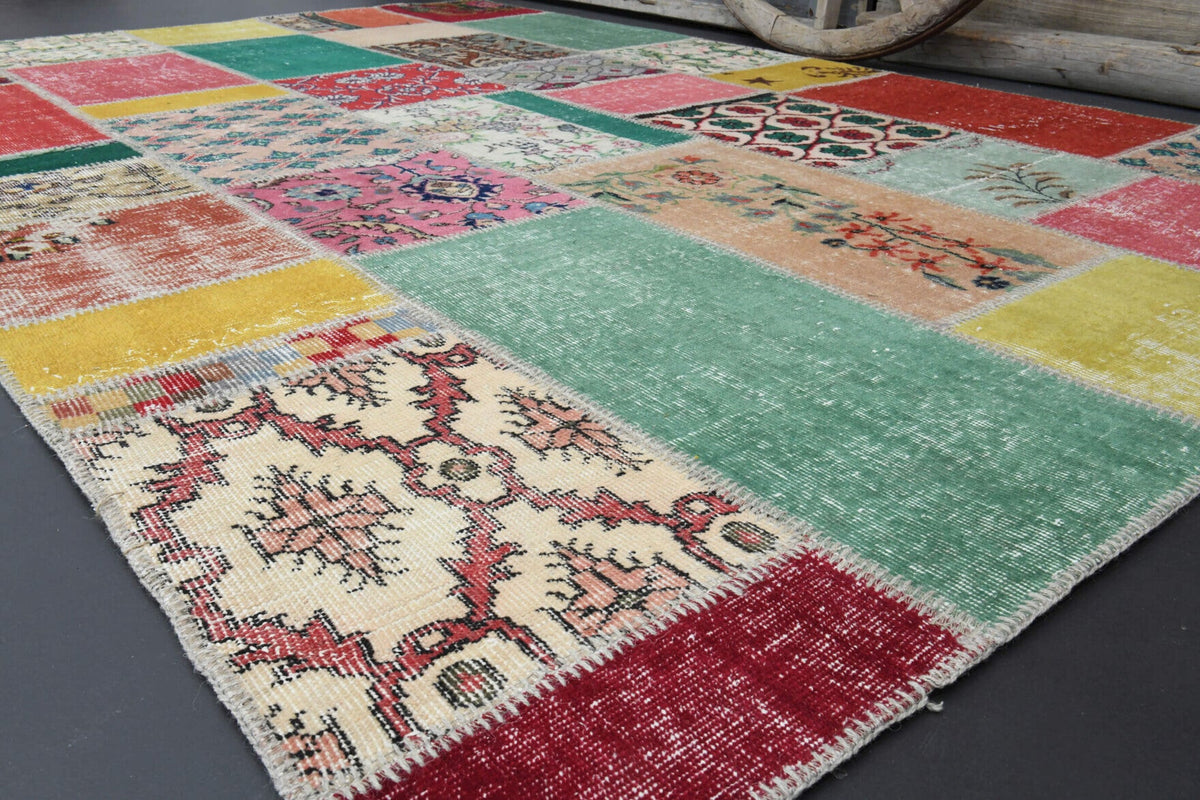 El yapımı vintage halı 203x305 cm oryantal desenli yün - mekan görünümü