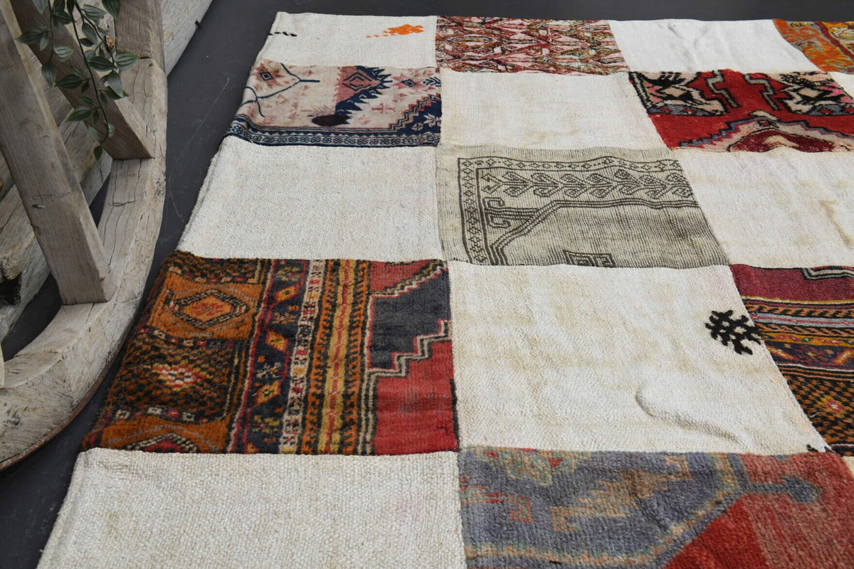 El yapımı vintage halı 196x279 cm i̇kat desenli yün - açık alan görünümü