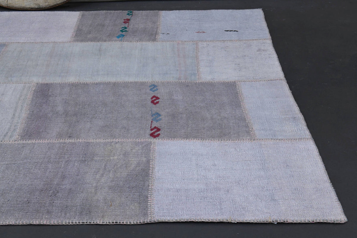 El yapımı vintage halı 196x302 cm düz desenli yün - mekan görünümü