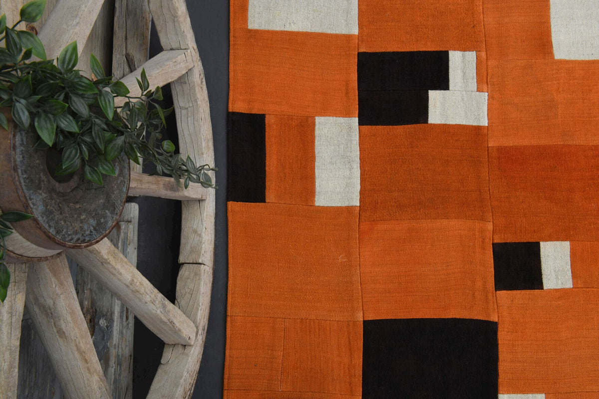 El yapımı vintage halı 201x226 cm oryantal desenli yün - açık alan görünümü