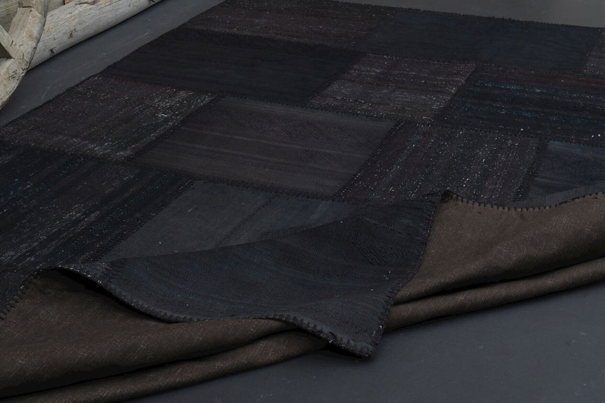 El yapımı vintage halı 201x295 cm oryantal desenli yün - ışık altında renk detayı