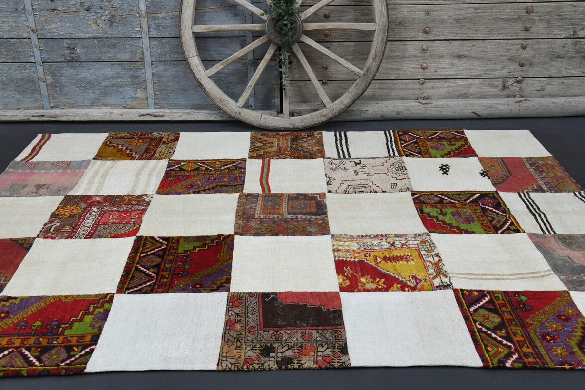 El yapımı vintage halı 183x274 cm oryantal desenli yün - desen detayı
