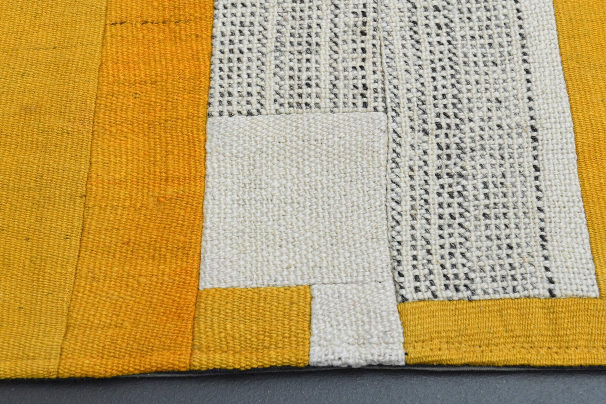 El yapımı vintage halı 216x320 cm oryantal desenli yün - yakın çekim doku detayı