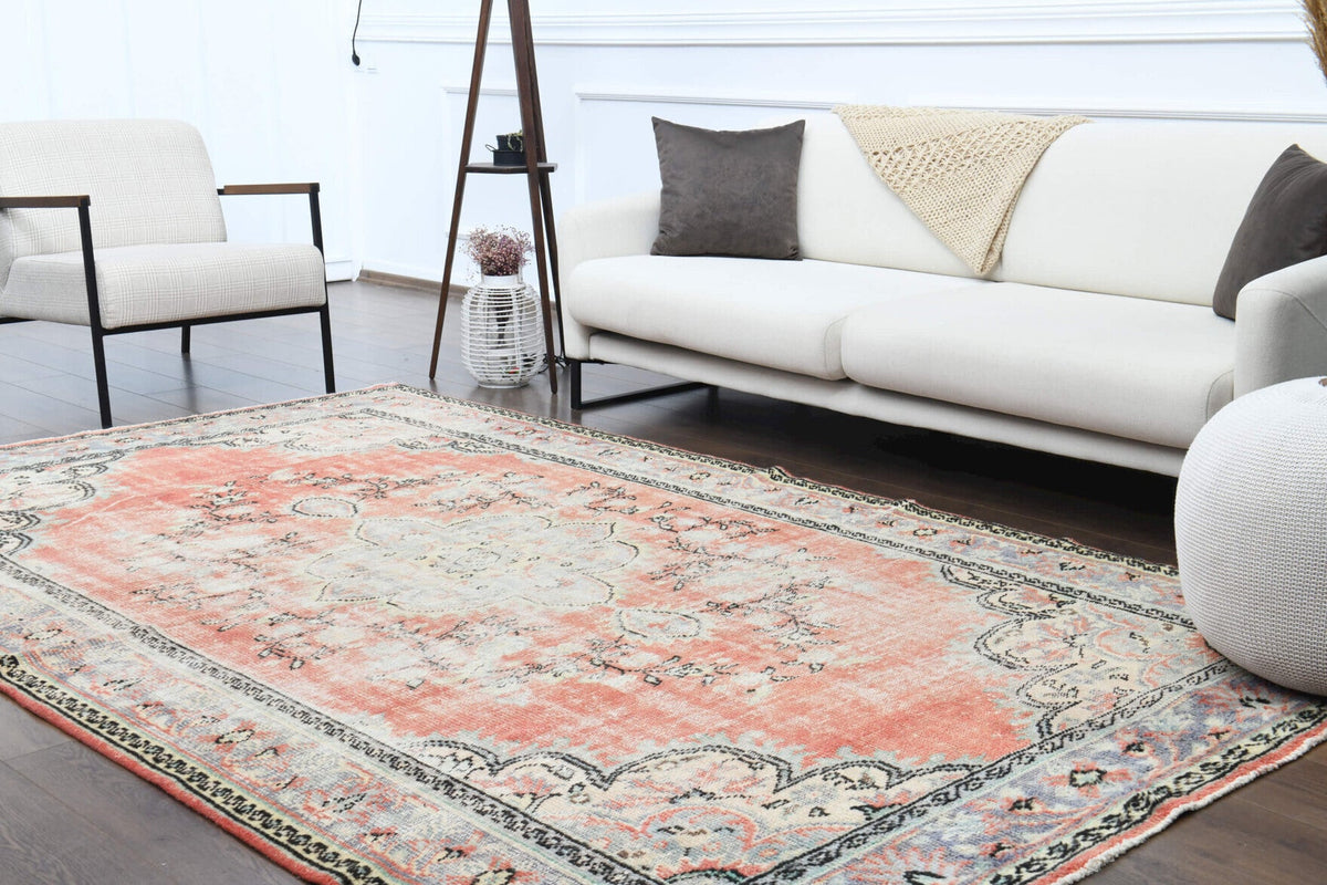 El yapımı vintage halı 183x305 cm oryantal desenli yün - mekan görünümü