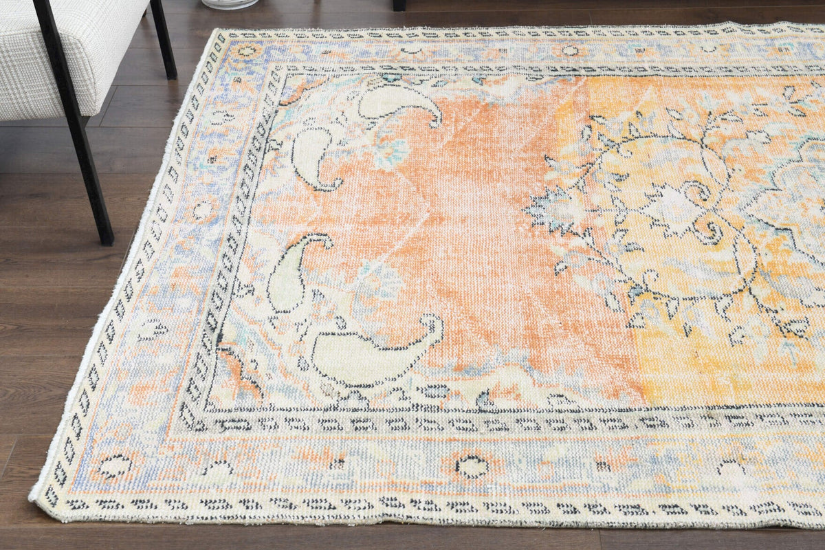 El yapımı vintage halı 152x274 cm oryantal desenli yün - yakın çekim doku detayı