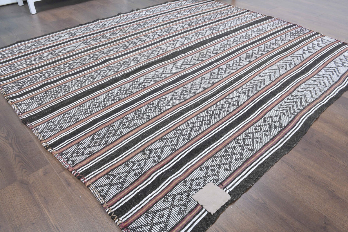 El yapımı vintage halı 178x211 cm i̇kat desenli yün - kenar ve saçak detayı