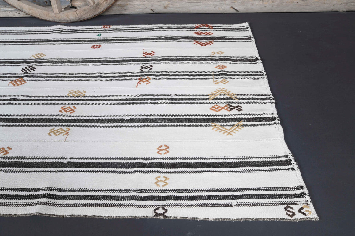 El yapımı vintage halı 132x249 cm çizgili desenli yün - desen detayı