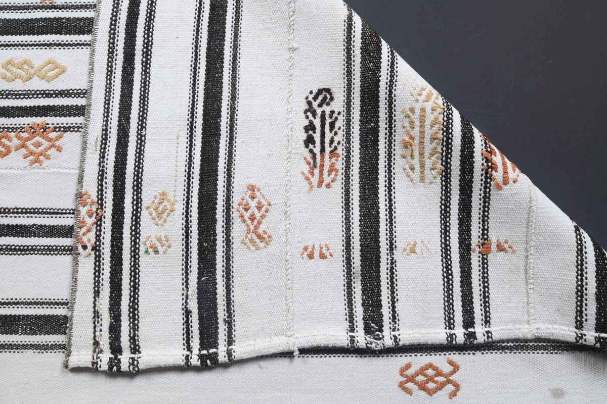 El yapımı vintage halı 132x249 cm çizgili desenli yün - açık alan görünümü