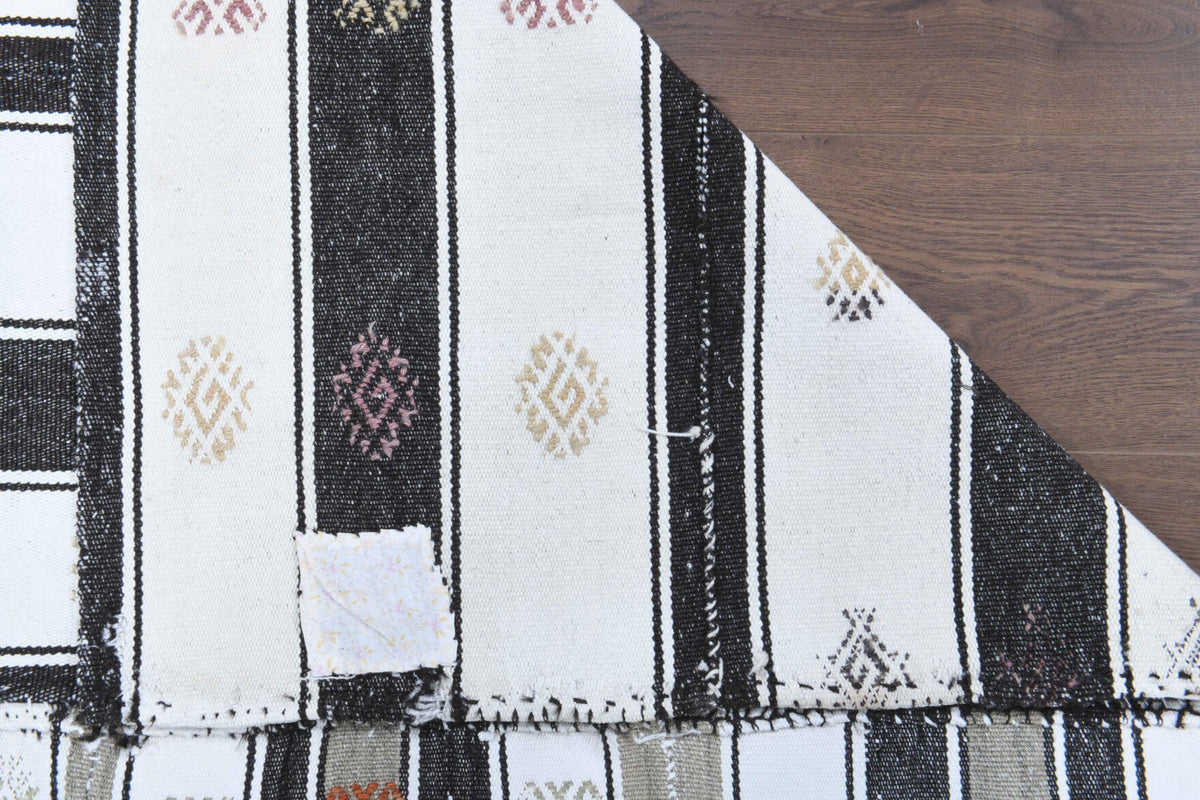 El yapımı vintage halı 140x213 cm çizgili desenli yün - farklı açıdan görünüm