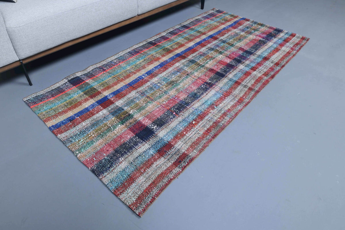 El yapımı vintage halı 102x201 cm kareli desenli yün - yakın çekim doku detayı