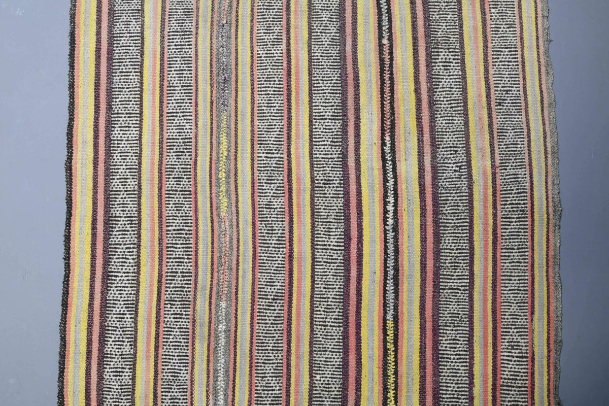 El yapımı vintage halı 107x203 cm çizgili desenli yün - açık alan görünümü