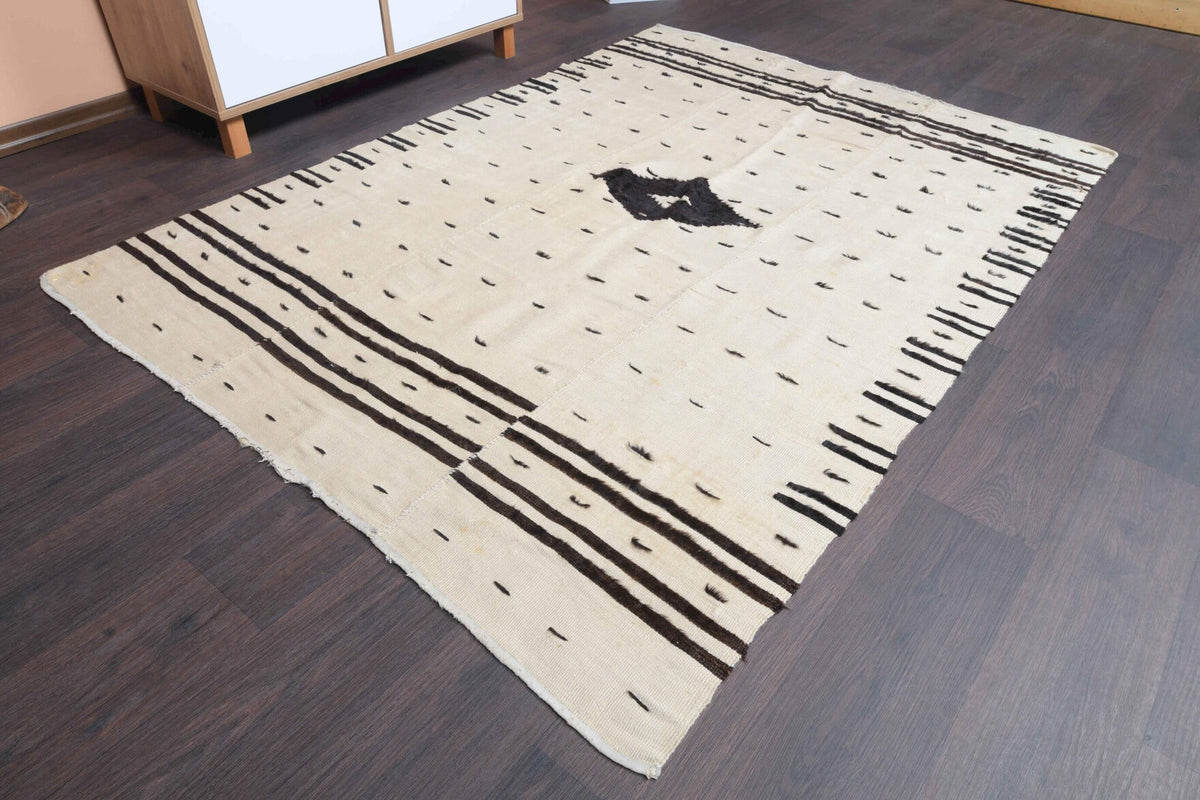Handmade Vintage Accent Kilim Rug