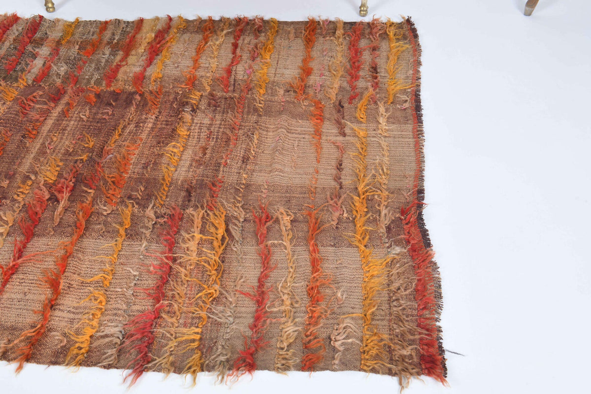 Anadolu kökenli el dokuma kilim – 1960'lar üretimi, ikat desenli
