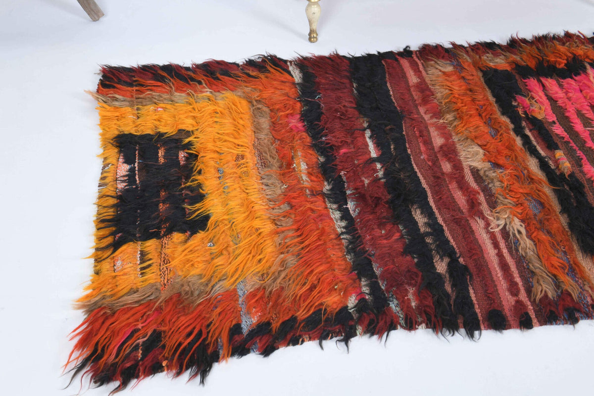 Anadolu kökenli el dokuma kilim – 1960'lar üretimi, ikat desenli