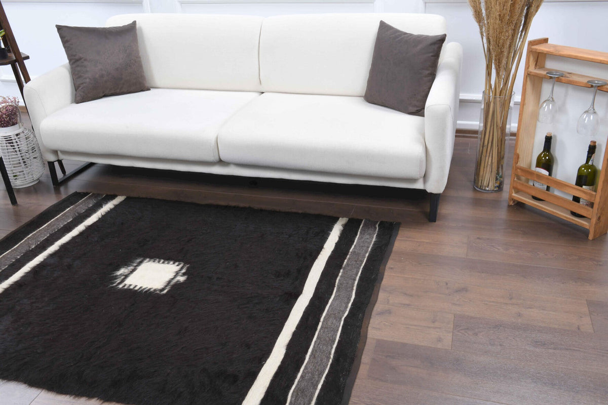 Handmade Vintage Kilim Rug