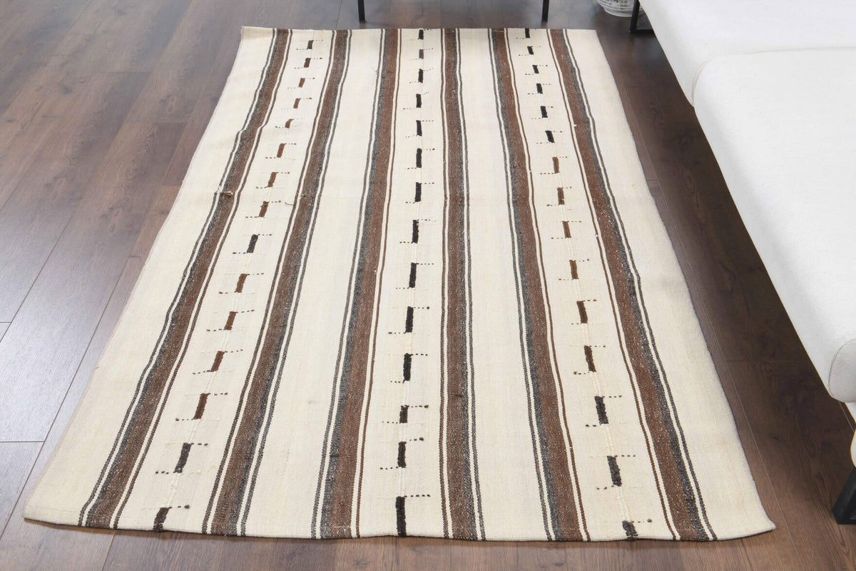Handmade Vintage Beige Kilim Rug