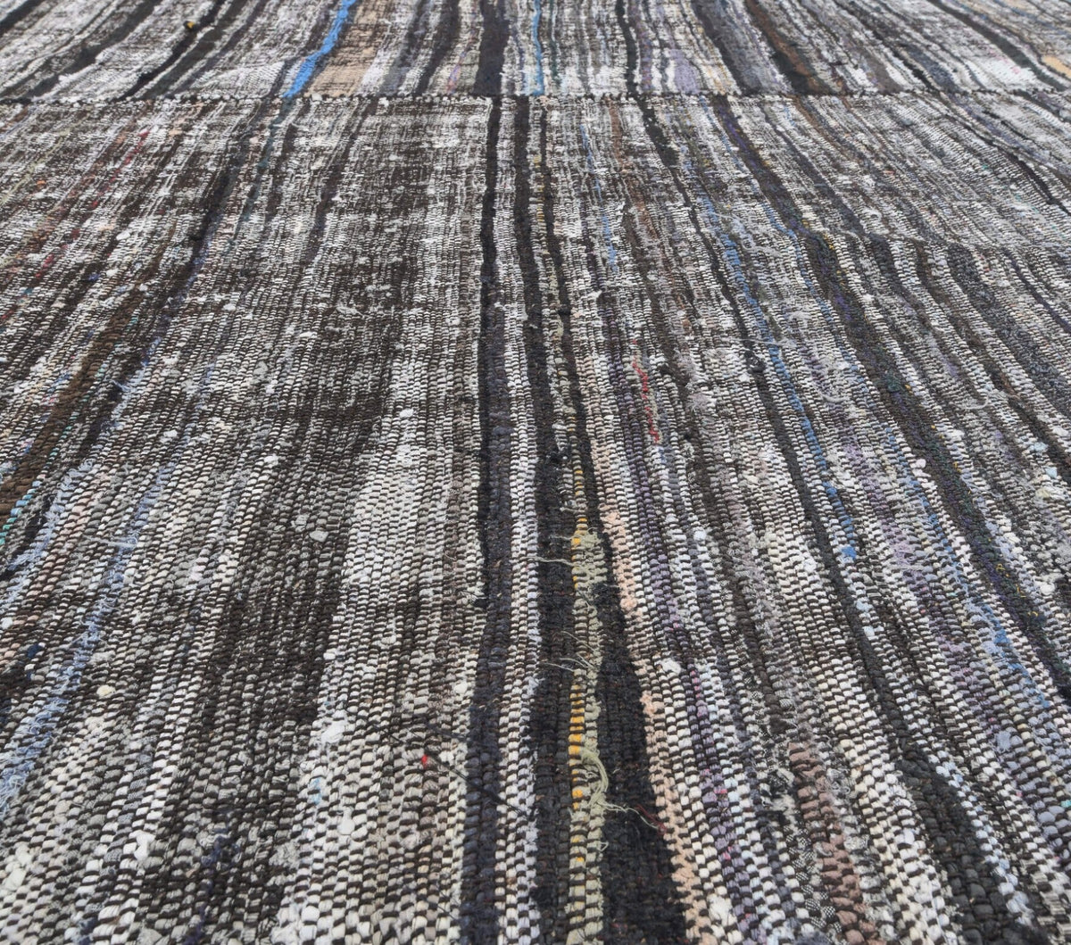 Haslet - 1970s Ethnic Kilim