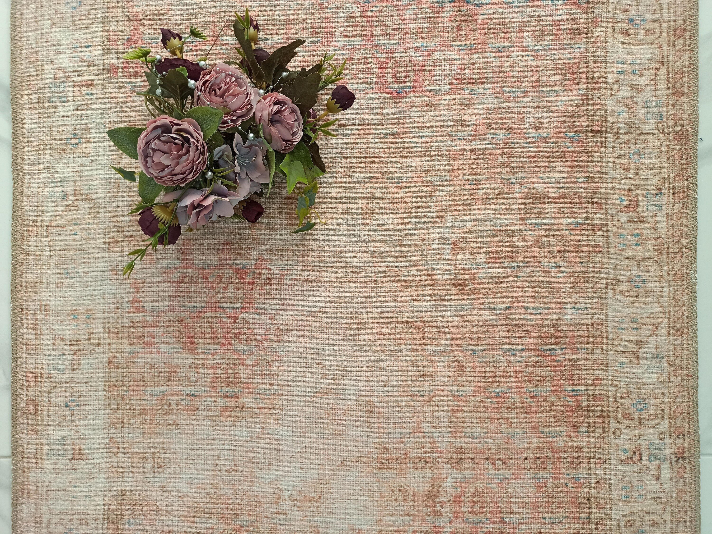 Solgun Yanık Turuncu ve Pudra Eskitme Vintage Halı
