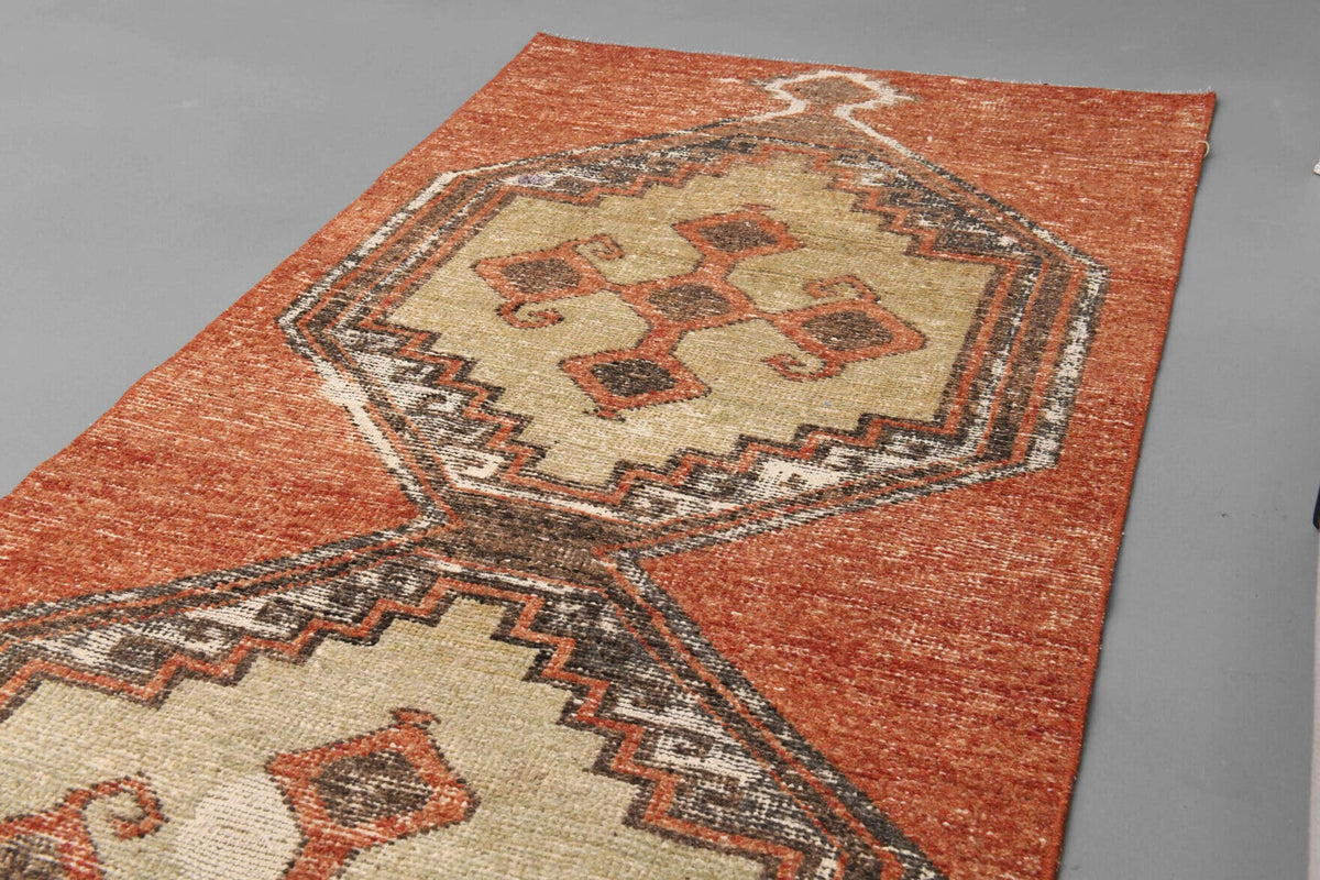 El yapımı vintage yolluk 91x361 cm tribal desenli yün - üstten görünüm