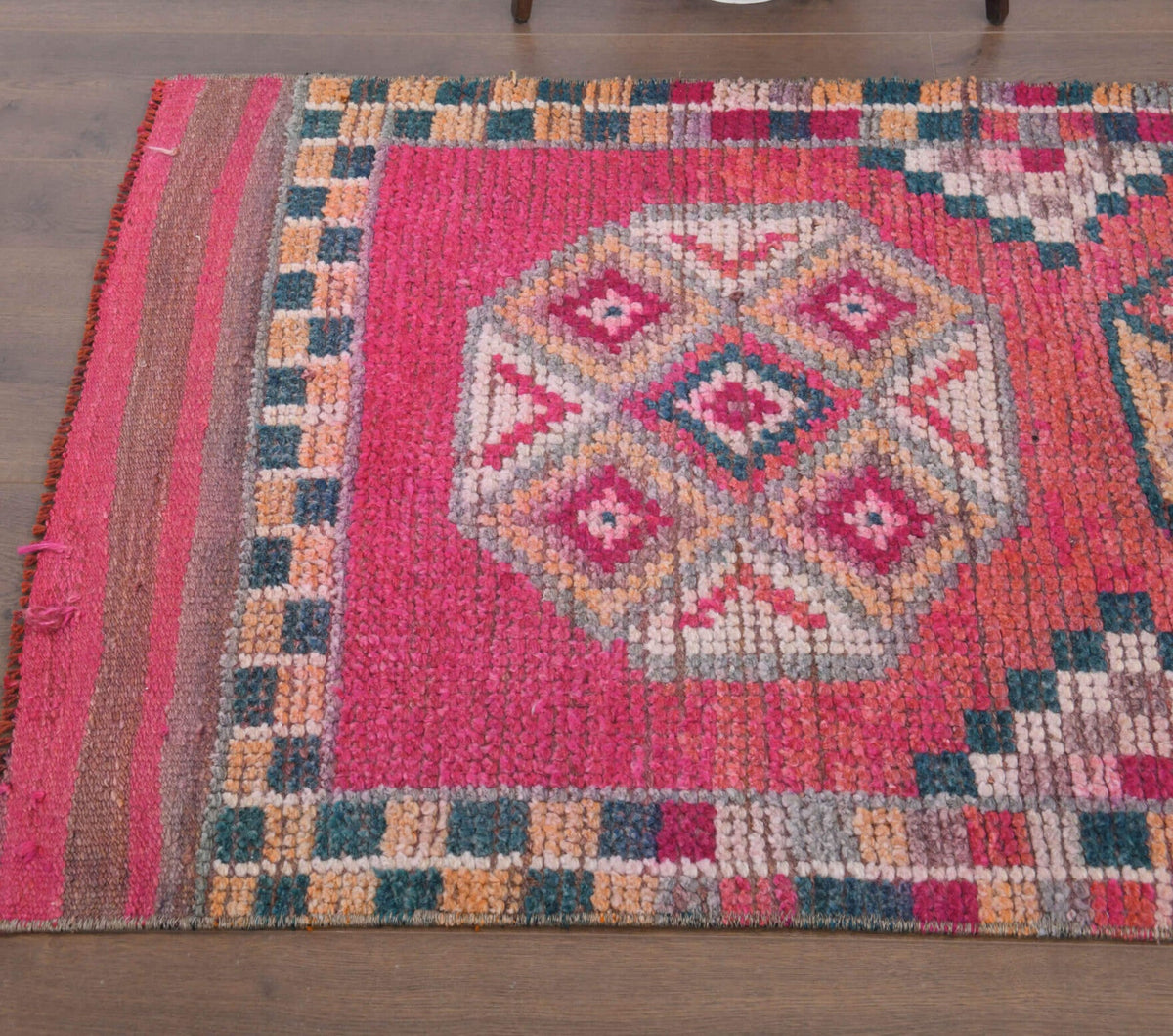 El yapımı vintage yolluk 89x315 cm oryantal desenli yün - üstten görünüm