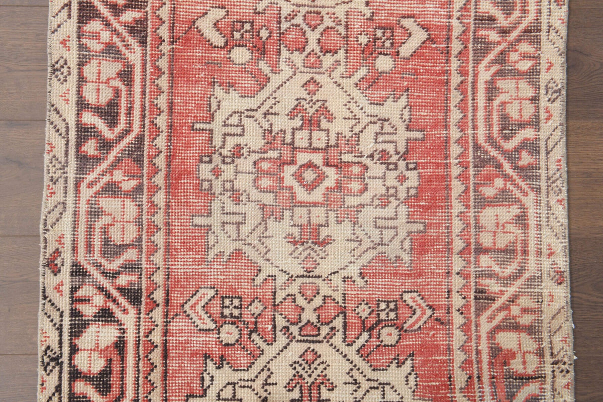El yapımı vintage yolluk 89x300 cm oryantal desenli yün - farklı açıdan görünüm