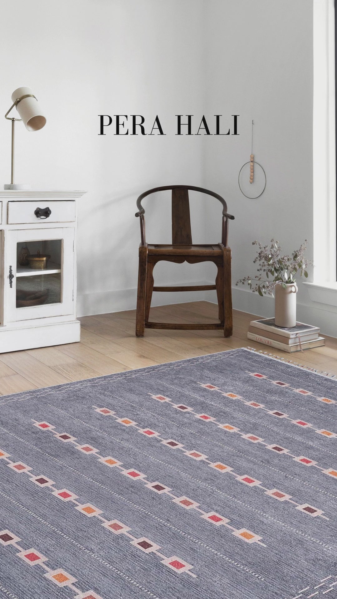 Gri Renkli Kare Desenli Modern Kilim Halı
