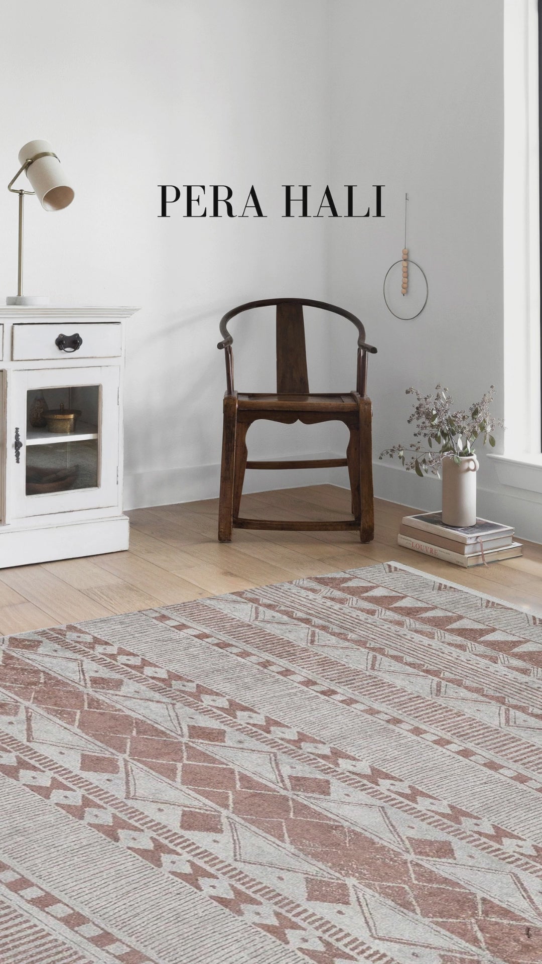 Load video: Beige Geometric Kilim Rug - SH1714B