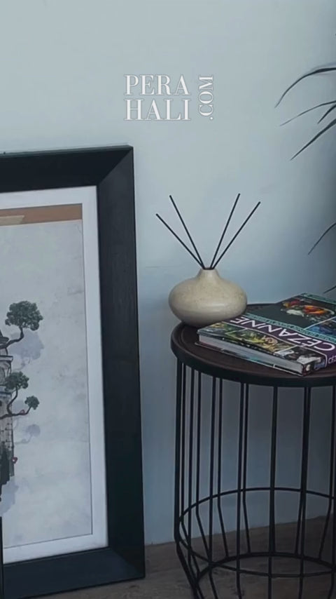 Load video: Uşak Blue Red Vintage Kilim Carpet