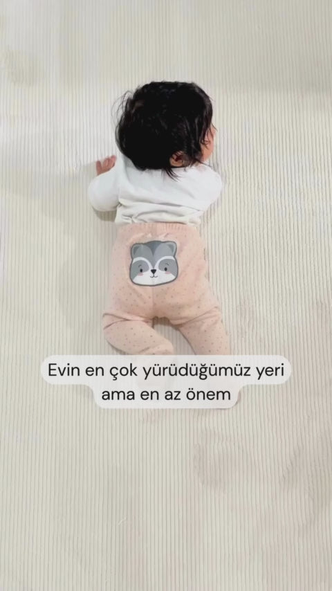 Videoyu yükle: Düz Krem Bej Sade Dikey Çizgili Modern Yıkanabilir Halı - MK12001BJS