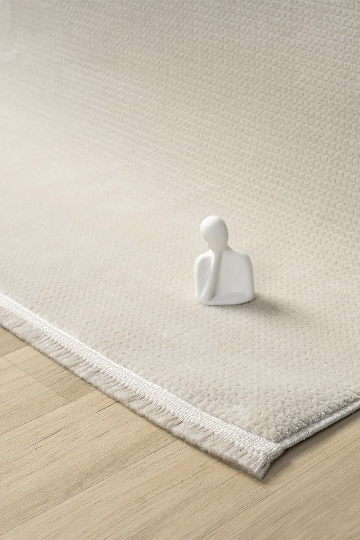 Bej Leke Tutmaz Dokulu Minimal Modern Halı - 12000BS