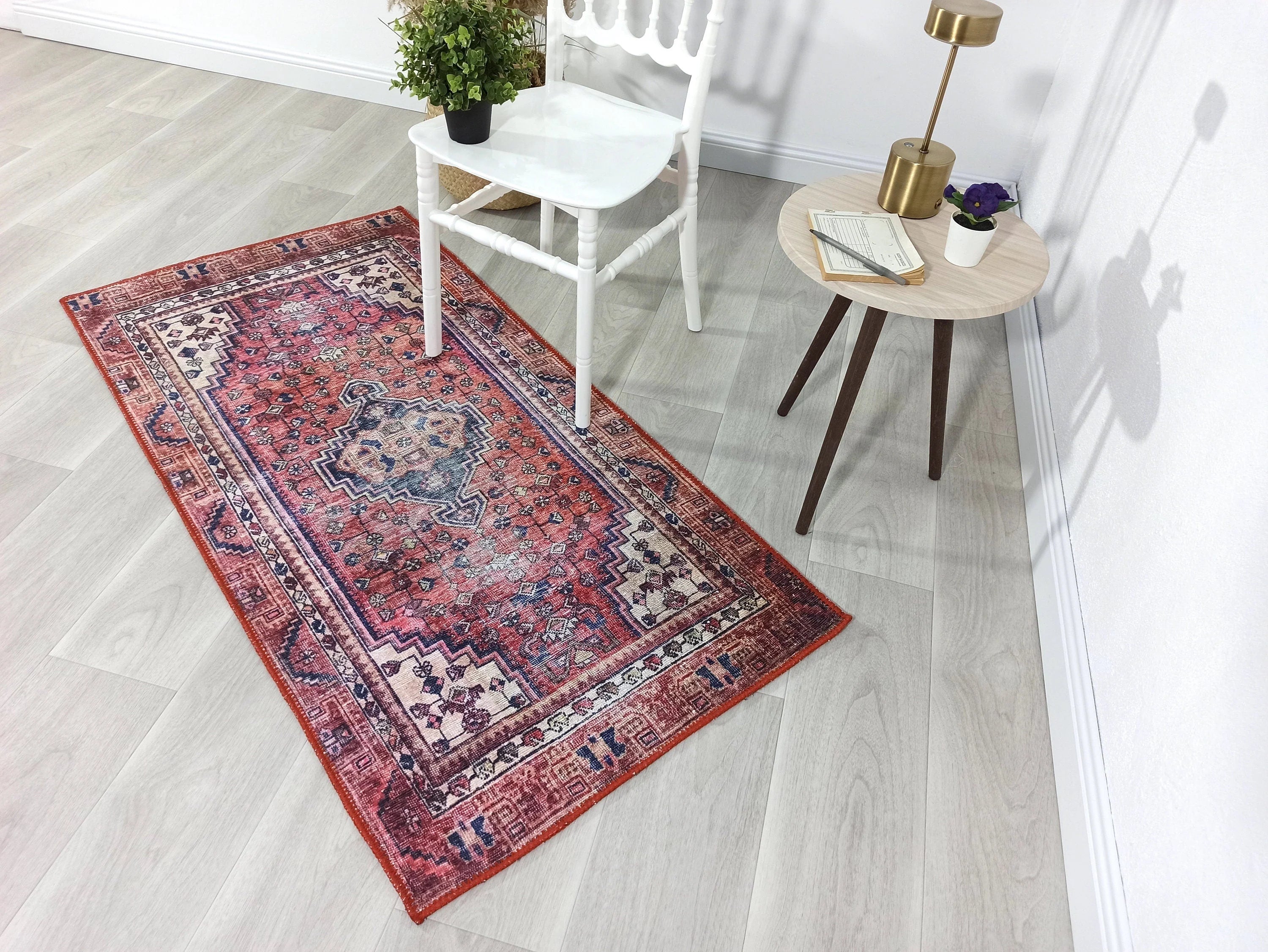 Gray Geometric Patterned Vintage Carpet