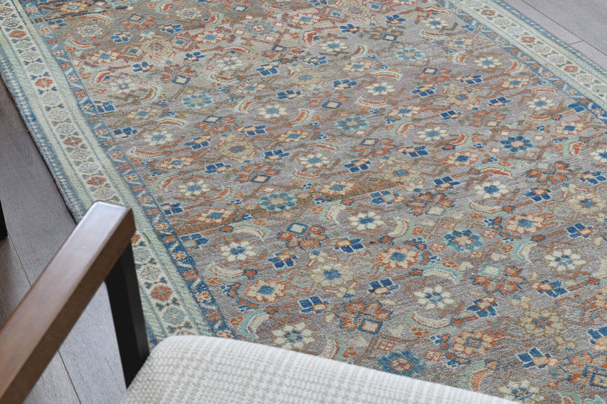 El yapımı vintage yolluk 119x307 cm oryantal desenli yün - ışık altında renk detayı