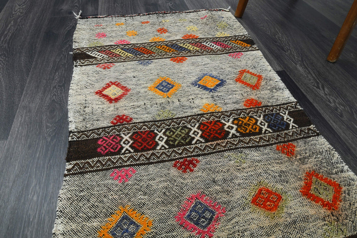 El yapımı vintage yolluk 66x272 cm i̇kat desenli yün - desen detayı