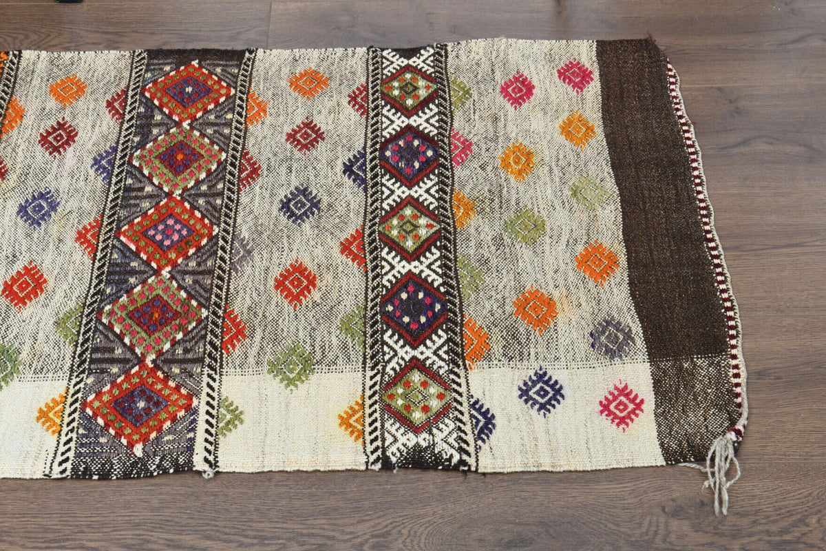 El yapımı vintage halı 61x213 cm tribal desenli yün - kenar ve saçak detayı