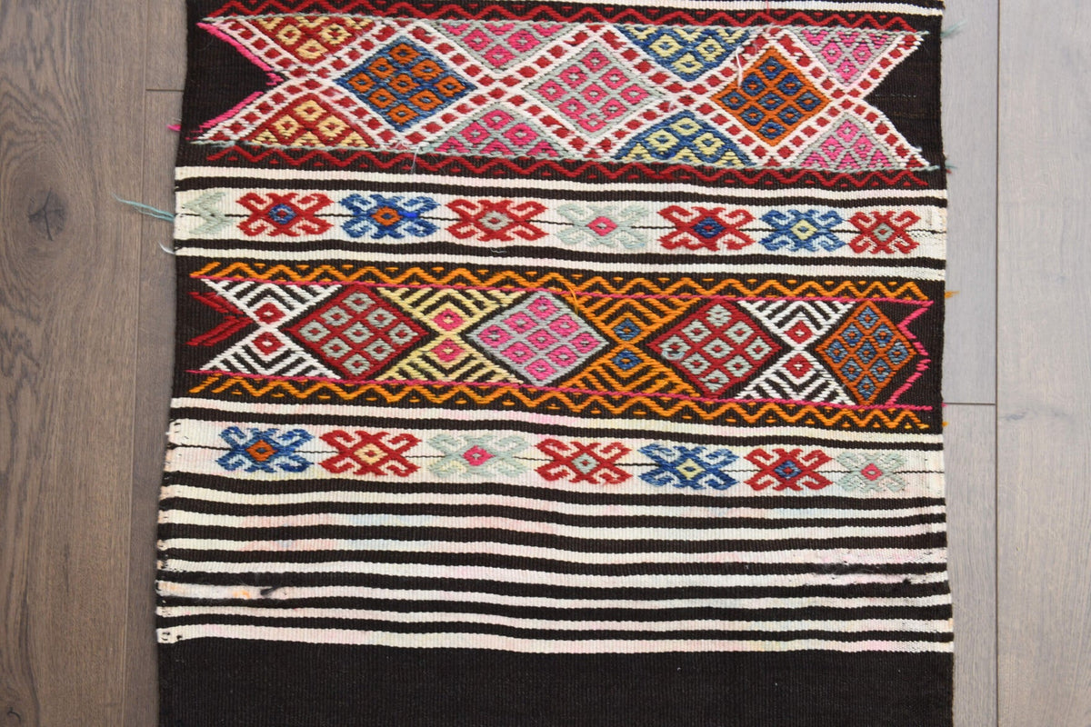El yapımı vintage yolluk 71x259 cm geometrik desenli yün - açık alan görünümü