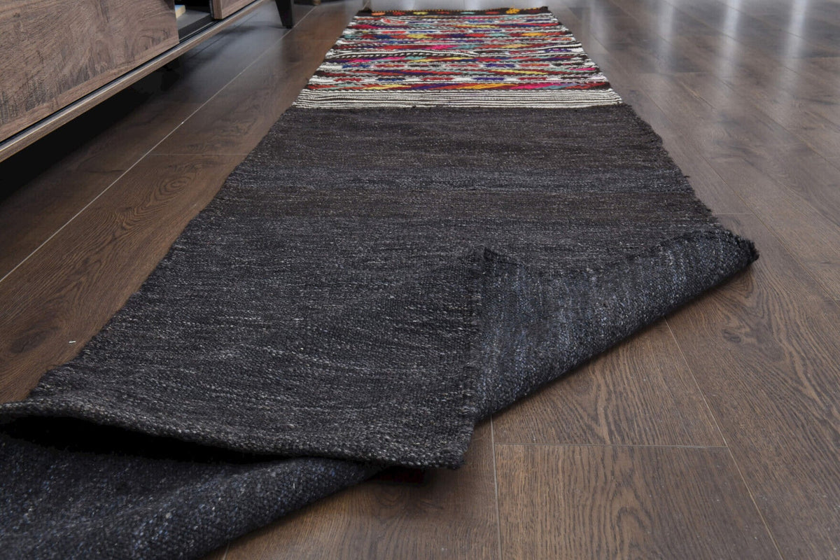 El yapımı vintage yolluk 74x300 cm i̇kat desenli yün - yakın çekim doku detayı