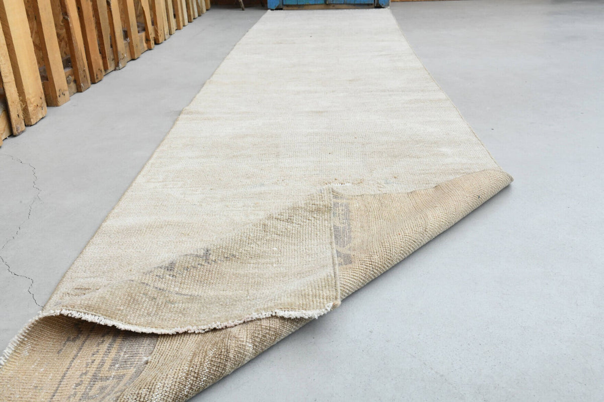 El yapımı vintage yolluk 76x351 cm soyut desenli yün - üstten görünüm