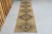 1970'lerden Anadolu kökenli geometrik desenli el dokuma vintage yolluk, 66x281 cm
