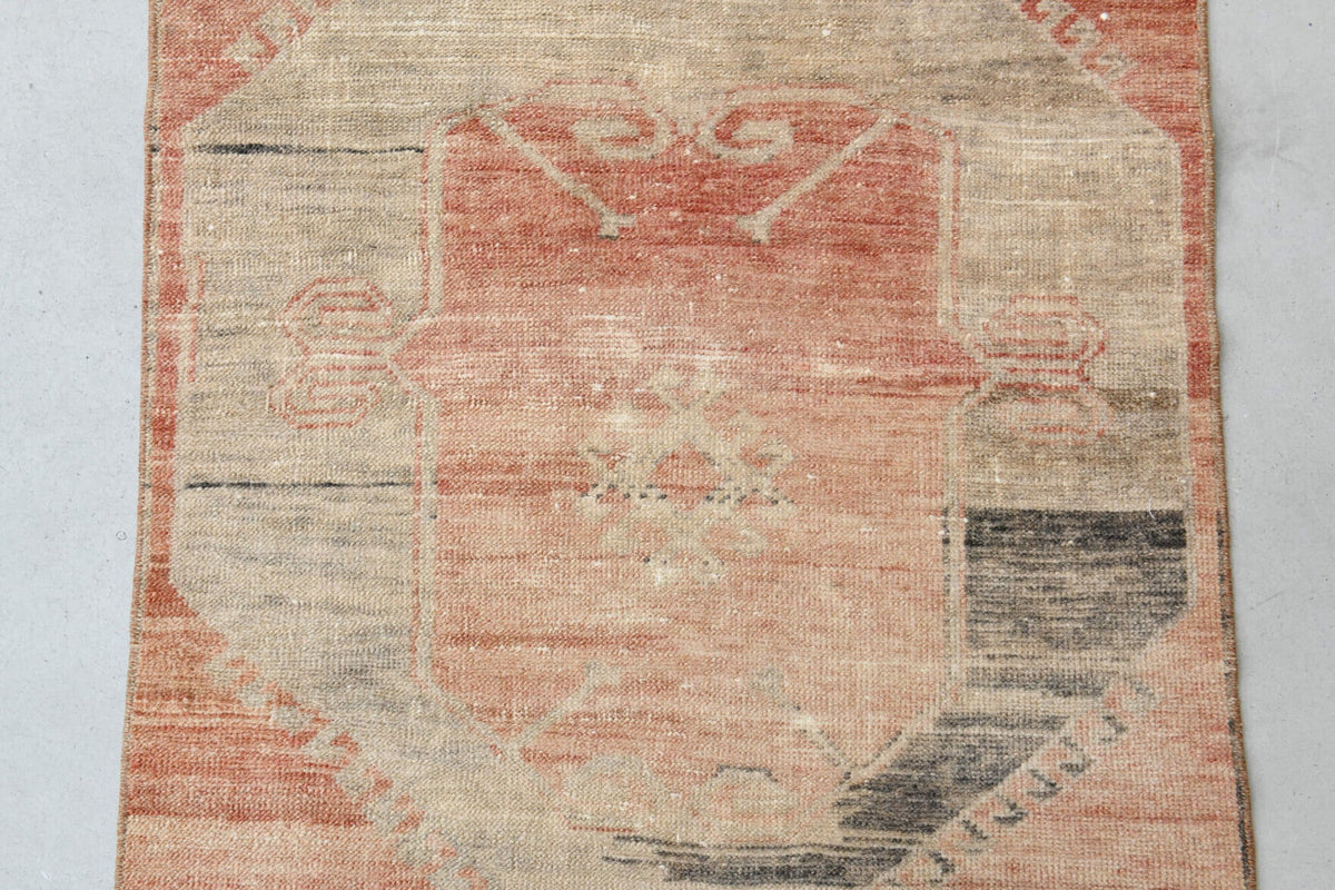 El yapımı vintage yolluk 91x340 cm tribal desenli yün - mekan görünümü