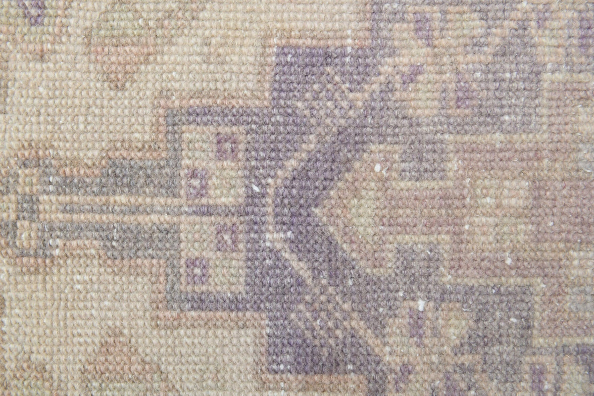 El yapımı vintage halı 122x241 cm oryantal desenli yün - mekan görünümü