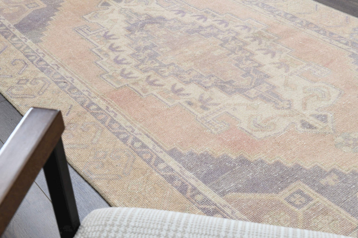 El yapımı vintage halı 122x241 cm oryantal desenli yün - üstten görünüm