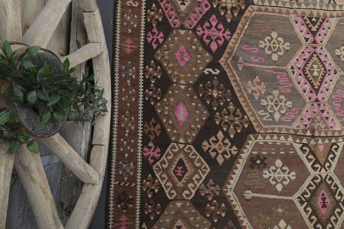 El yapımı vintage yolluk 188x414 cm tribal desenli yün - açık alan görünümü