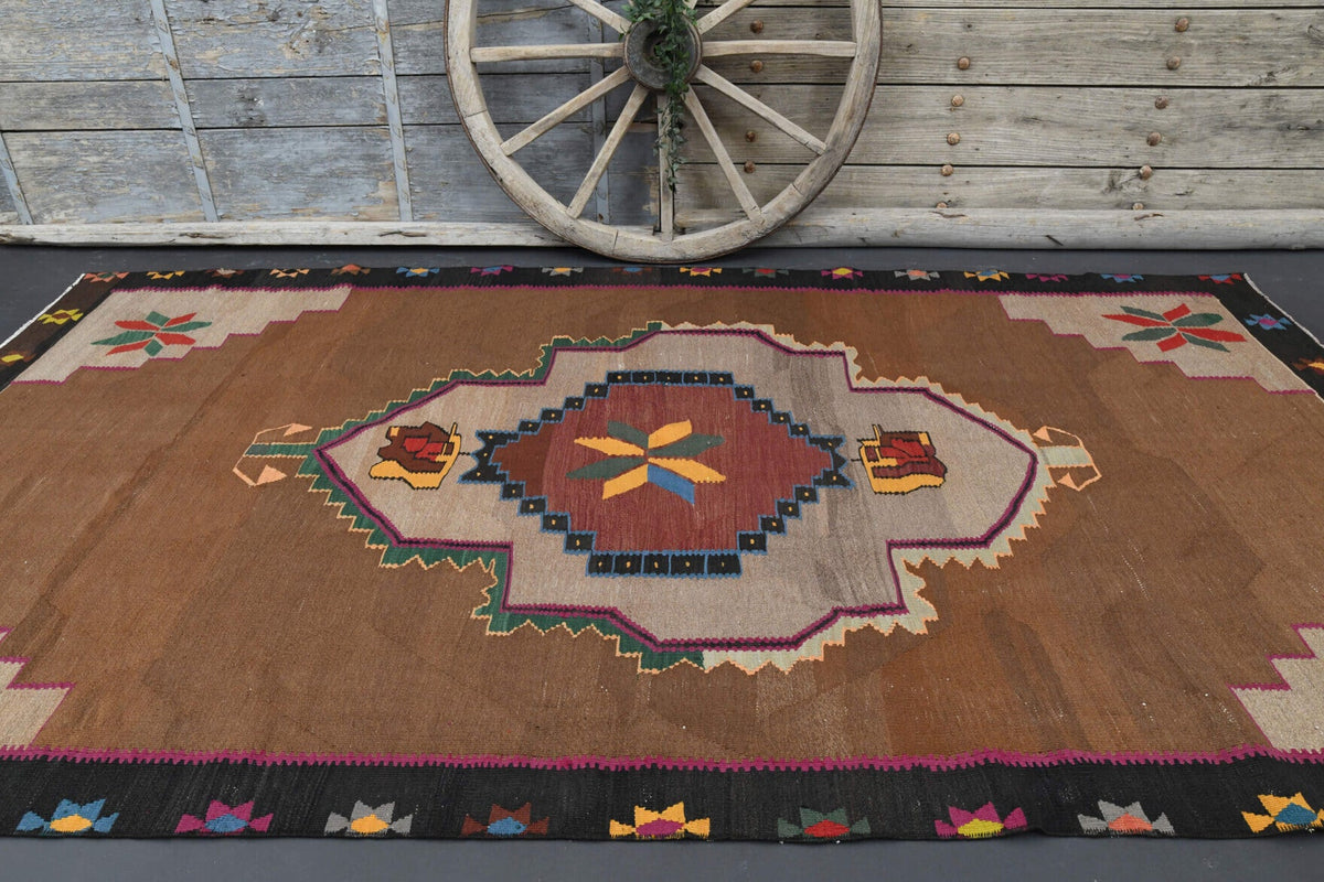 El yapımı vintage halı 180x345 cm oryantal desenli yün - mekan görünümü