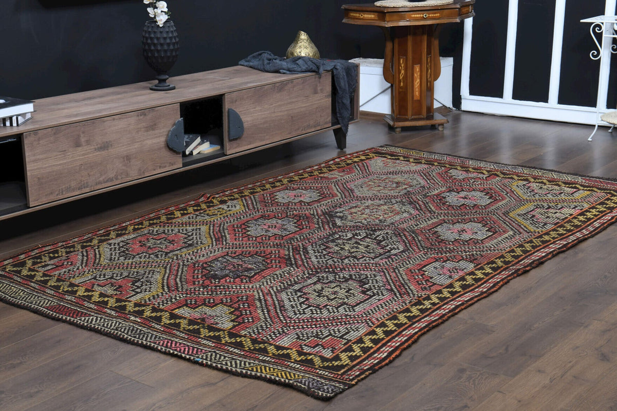 El yapımı vintage halı 170x272 cm oryantal desenli yün - üstten görünüm