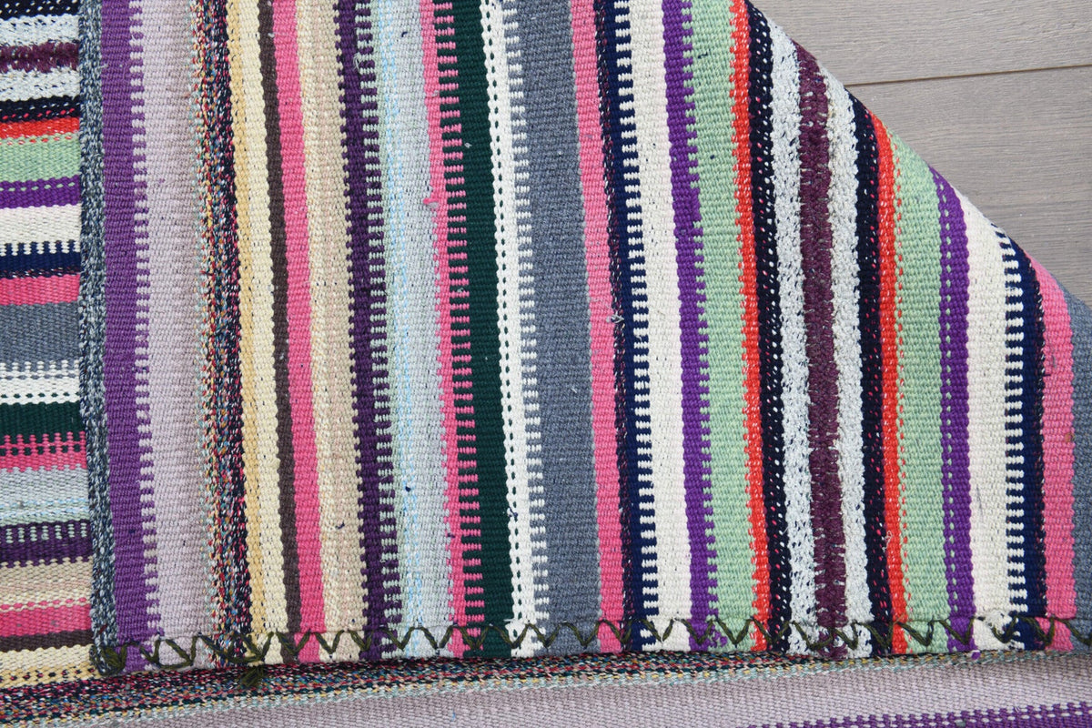 El yapımı vintage halı 180x274 cm çizgili desenli yün - yakın çekim doku detayı