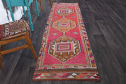 1970'lerden Anadolu kökenli oryantal desenli el dokuma vintage yolluk, 82x296 cm