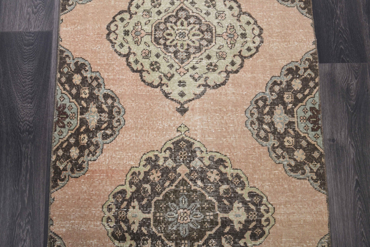 El yapımı vintage yolluk 97x394 cm i̇kat desenli yün - üstten görünüm