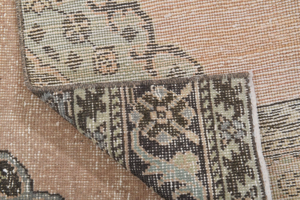 El yapımı vintage yolluk 97x394 cm i̇kat desenli yün - farklı açıdan görünüm
